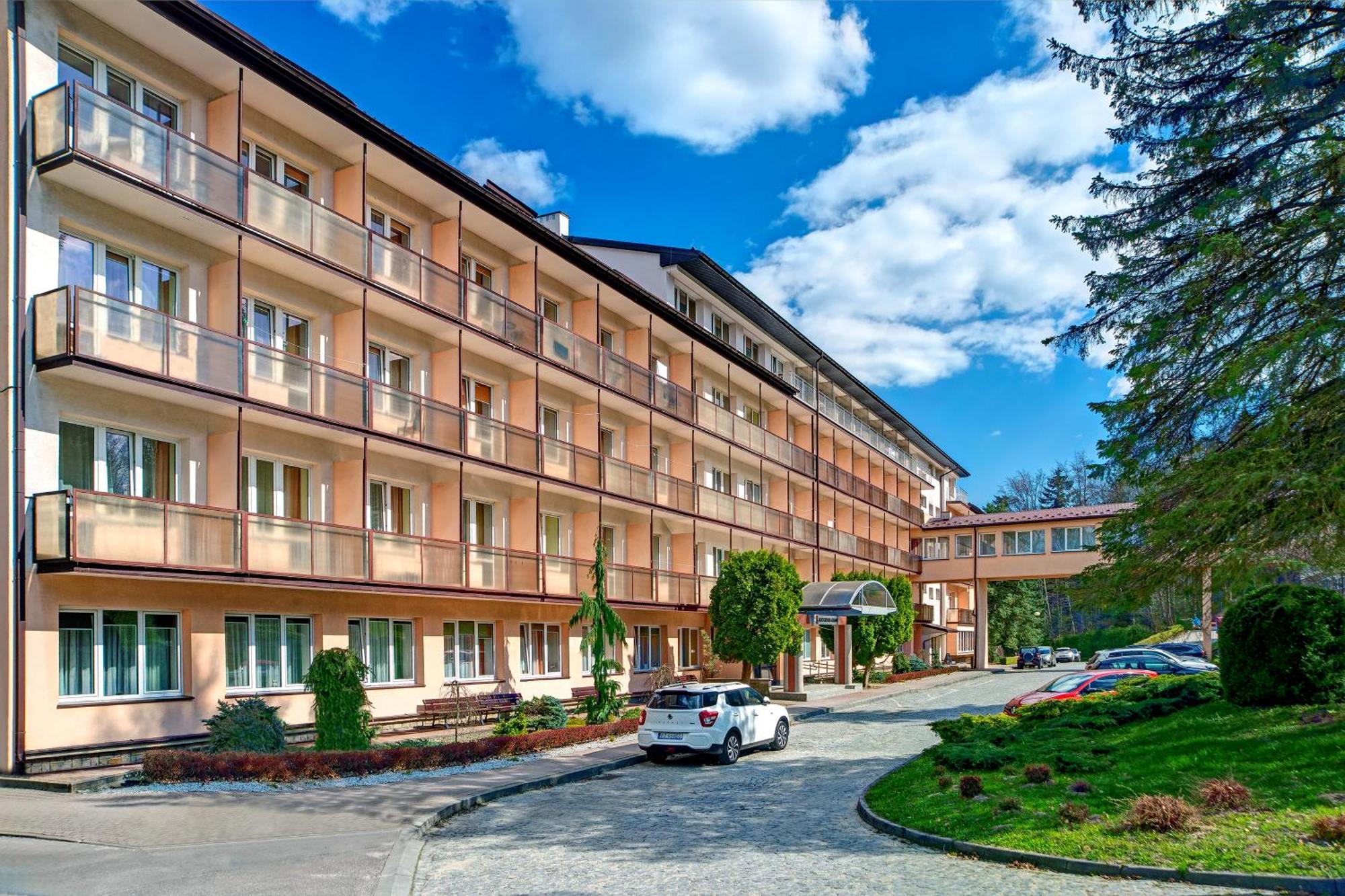 Kzzg W Polsce, Gornicze Sanatorium Zwiazkowe "Gornik" Hotel Iwonicz-Zdroj Exterior photo