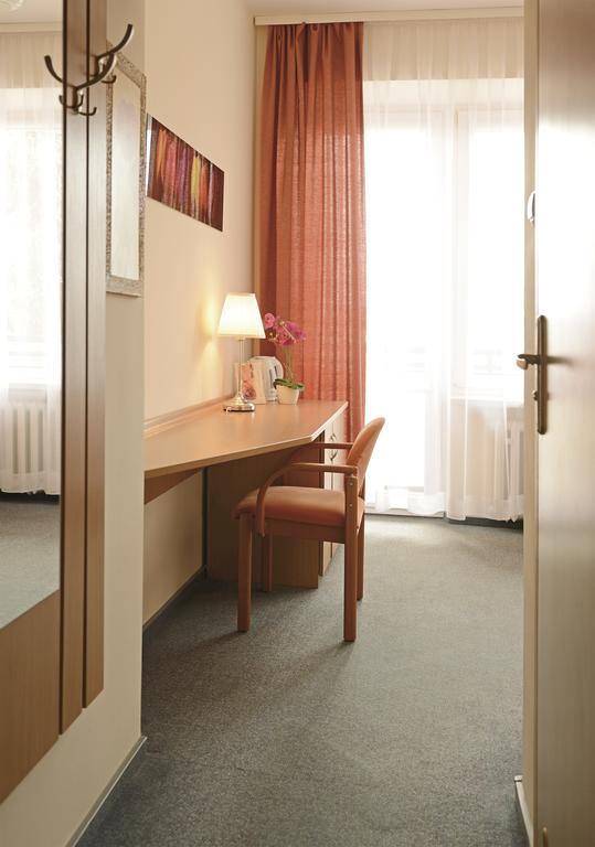 Kzzg W Polsce, Gornicze Sanatorium Zwiazkowe "Gornik" Hotel Iwonicz-Zdroj Room photo